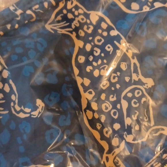 Lilly Pulitzer Bag Beale Weekender Bag NWT Easy to Spot OS - Picture 11 of 13